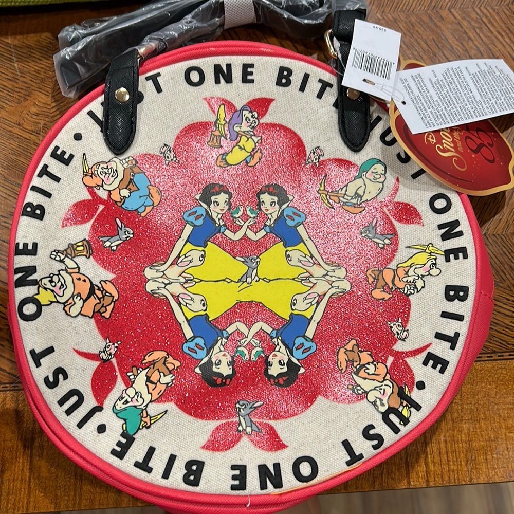 Disney Parks Snow White & The Seven Dwarfs 85th Anniversary Crossbody Bag NWT.